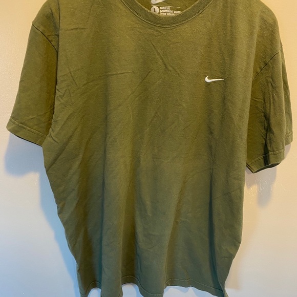 Nike mini swoosh tee large - Picture 8 of 8